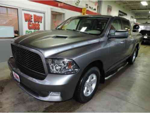 Ram 1500 4WD Crew Cab 140. 5 SLT (2011)