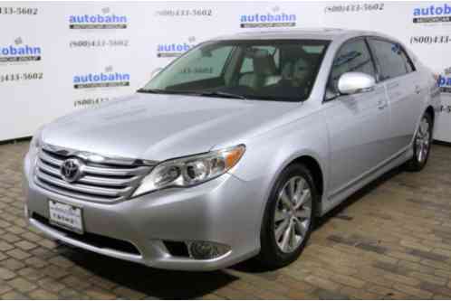 Toyota Avalon Limited (2011)