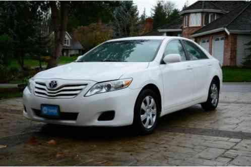 Toyota Camry 4dr Sedan I4 Auto LE (2011)