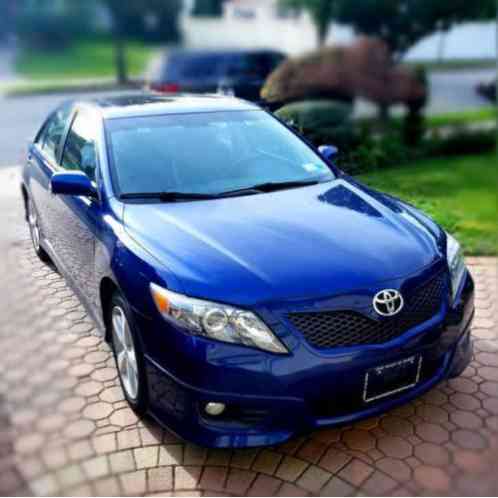 2011 Toyota Camry SE Sedan 4-Door