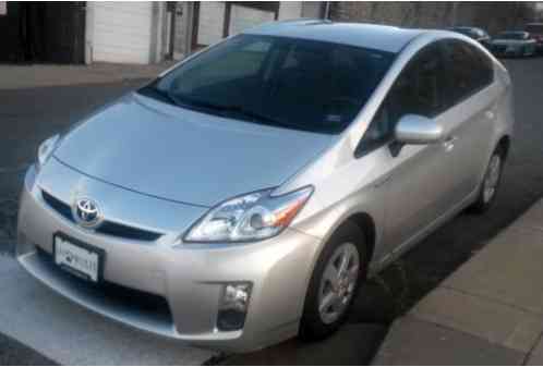 2011 Toyota Prius II 4-door Hatchback HYBRID