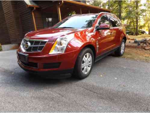 Cadillac SRX Very low mileage (2012)