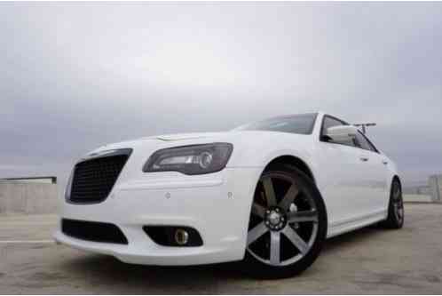 Chrysler 300 Series 300 C SRT-8 (2012)