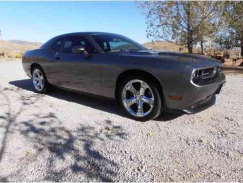 2012 Dodge Challenger SXT Plus