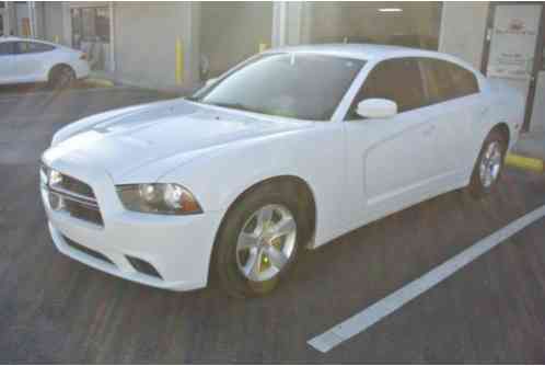 Dodge Charger 4dr Sdn SE RWD (2012)