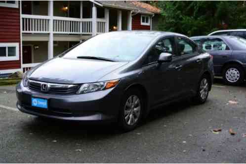 Honda Civic LX (2012)