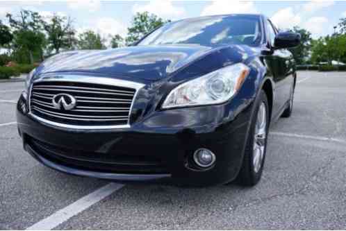 Infiniti M 35h Hybrid Navigation (2012)