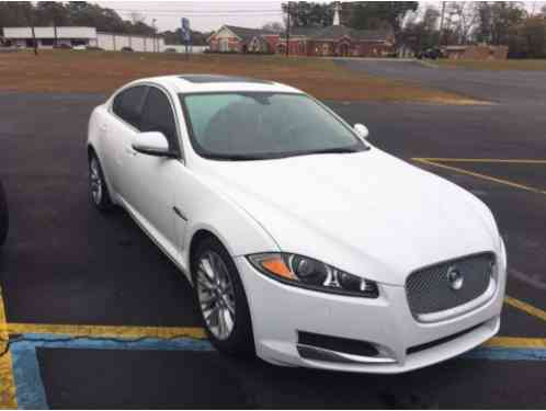 Jaguar XF Base (2012)