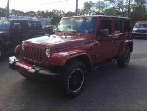 Jeep Wrangler Sahara 4x4 4dr SUV (2012)