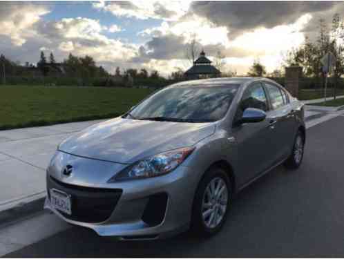 Mazda Mazda3 i-Touring (2012)