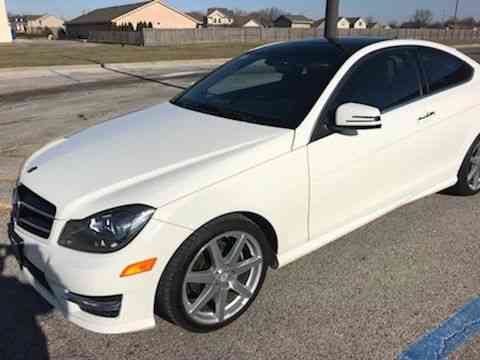 2012 Mercedes-Benz C-Class 2 door coupe