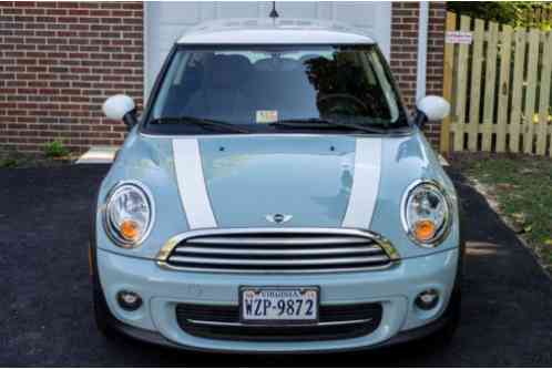 2012 Mini Cooper Coup 2-door with Hatchback