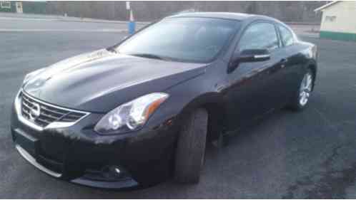 Nissan Altima Coupe (2012)