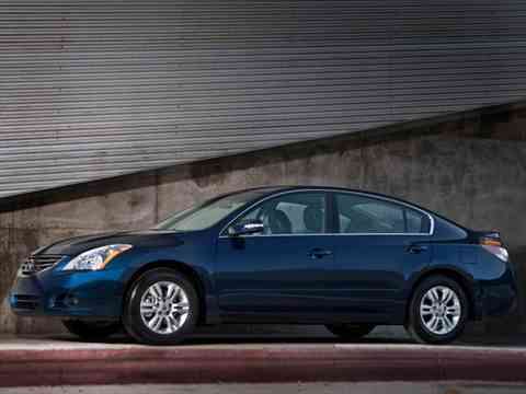 2012 Nissan Altima S Sedan 4-Door