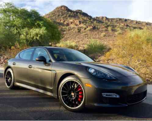 Porsche Panamera Turbo Hatchback (2012)