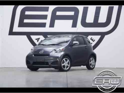 Scion iQ 3-Door Hatchback AT (2012)