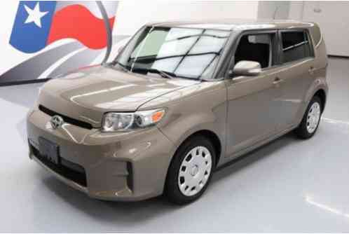 Scion xB Base Wagon 4-Door (2012)