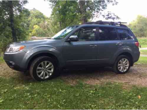 Subaru Forester Limited 2. 5X (2012)