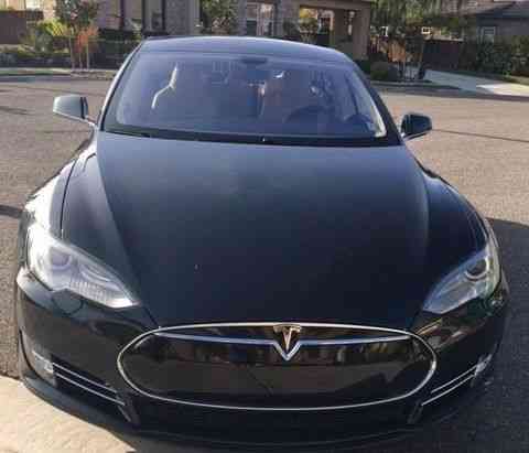 Tesla Model S (2012)