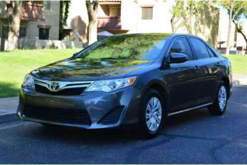 Toyota Camry 4dr Sedan I4 Auto LE (2012)