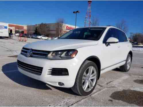 Volkswagen Touareg EXECUTIVE LUX (2012)