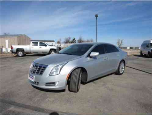 Cadillac XTS Luxury (2013)