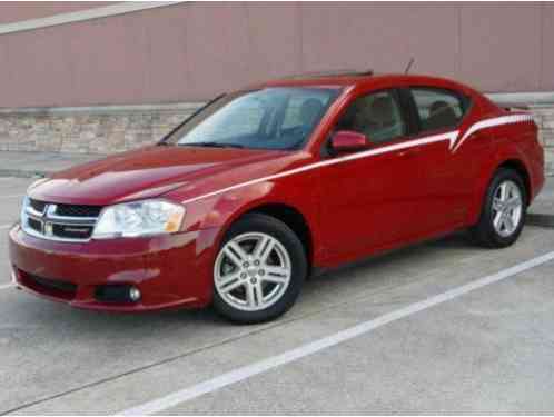 Dodge Avenger SXT 4dr Sedan (2013)