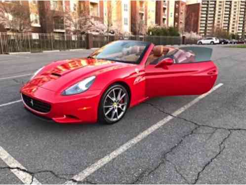 Ferrari California Base Convertible (2013)