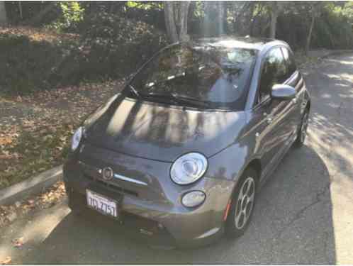 Fiat 500 E Hatchback 2-Door (2013)