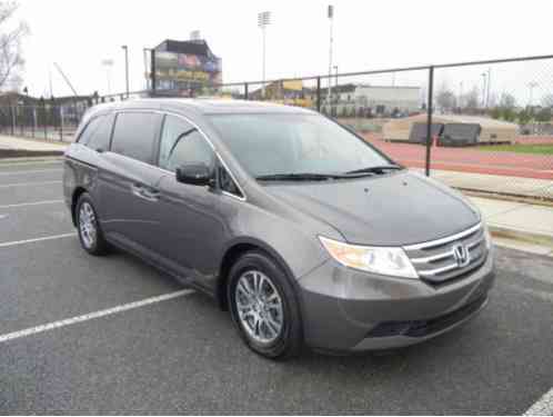 2013 Honda Odyssey EX-L Mini Passenger Van 4-Door