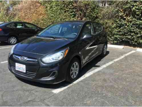 Hyundai Accent GS Hatchback 4-Door (2013)