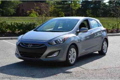 Hyundai Elantra 5dr Hatchback Auto (2013)