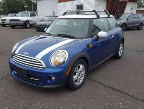 Mini Cooper Cooper Hatchback 2D (2013)