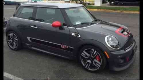 Mini Cooper S John Cooper Works GP (2013)