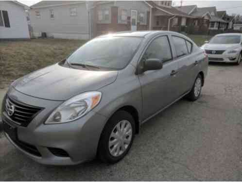 Nissan Versa (2013)