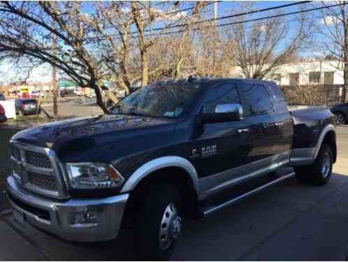 Ram 3500 Laramie Mega Cab (2013)