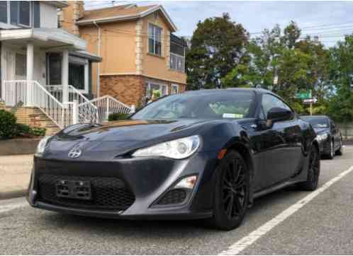 Scion FR-S (2013)