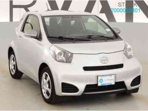 Scion iQ Base Hatchback 2-Door (2013)