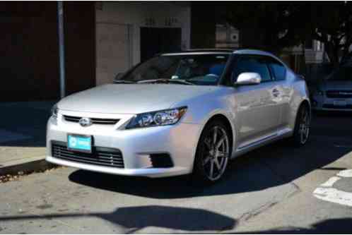 Scion tC 2dr Hatchback Man (2013)