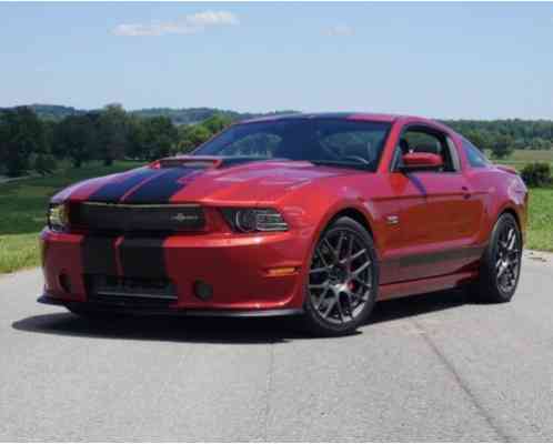 Shelby GT350 GT Coupe 2-Door (2013)