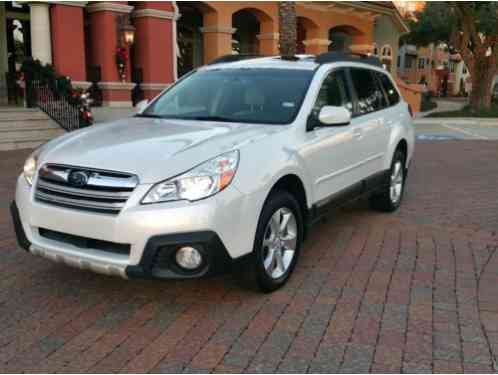 Subaru Outback Limited (2013)