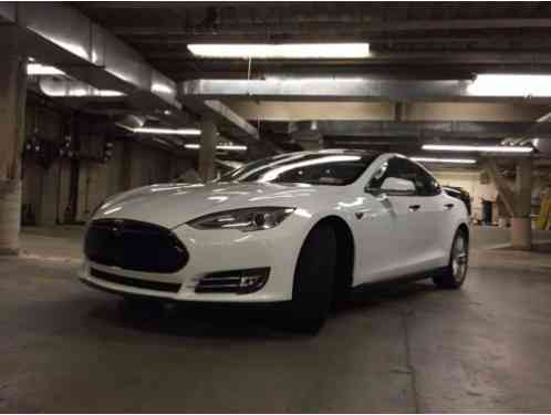 Tesla Model S (2013)