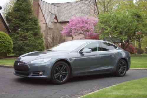 2013 Tesla Model S