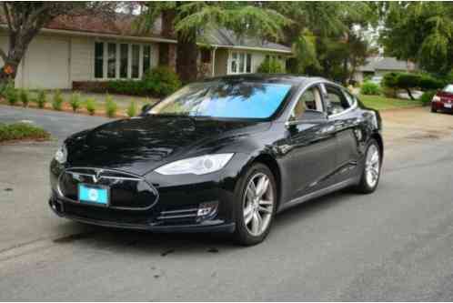 Tesla Model S 4dr Sedan (2013)