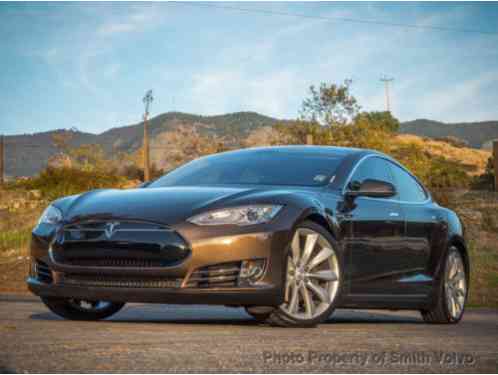 Tesla Model S 4dr Sedan Performance (2013)