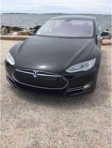 Tesla Model S 60 (2013)