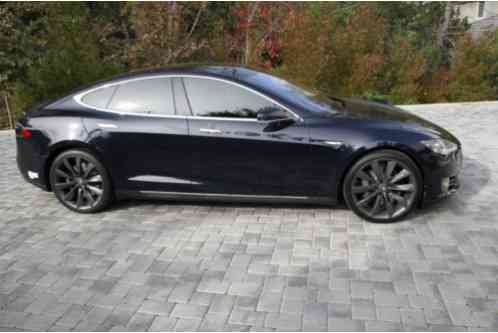 Tesla Model S P85 (Performance & (2013)