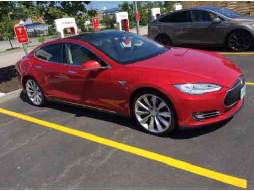 2013 Tesla Model S P85