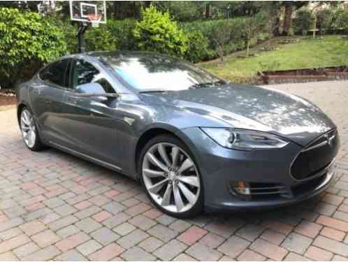 Tesla Model S Performance (2013)