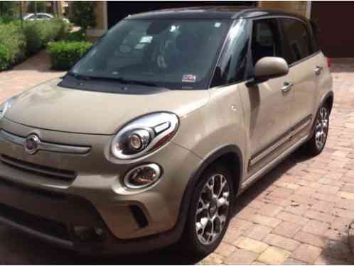 Fiat 500L 5 door hachback (2014)